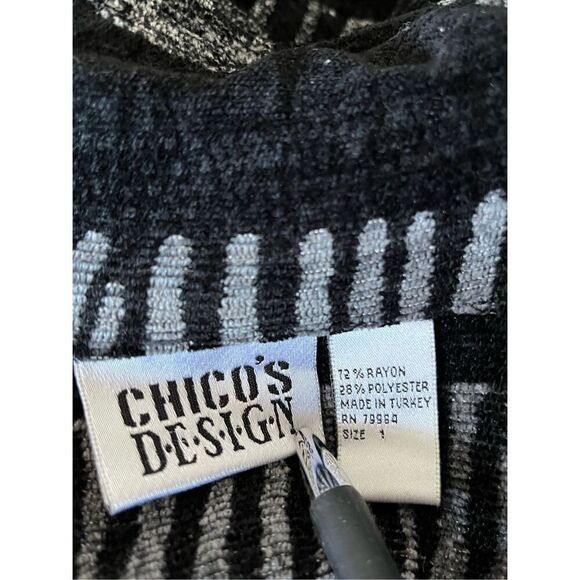 Chico's Designs Women's Size 1 Large Black BOHO Aztec Button Front Top Shirt - Picture 7 of 9